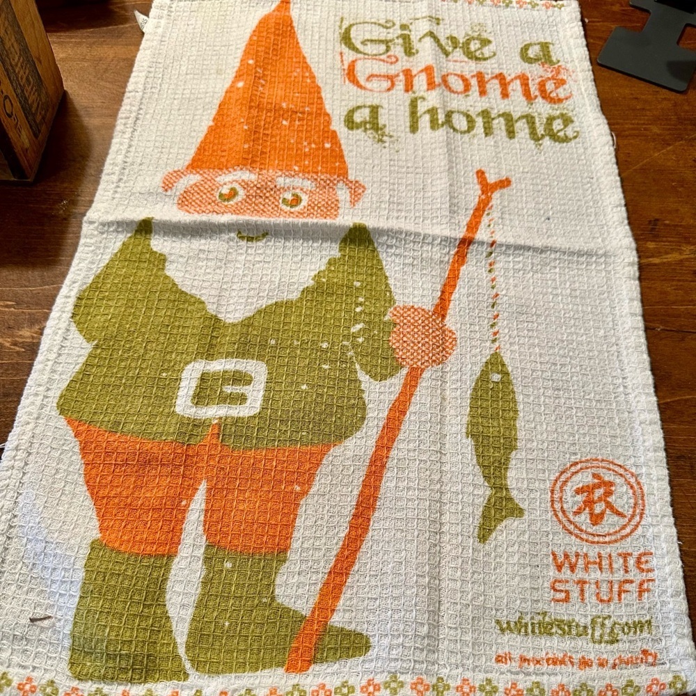 2 Gnome Candles and British Gnome Dish Towel - Picture 2 of 10